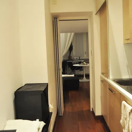 White Loft Duomo 公寓 *